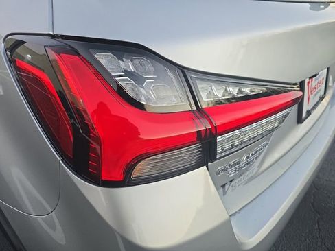 Used 2025 Mitsubishi Outlander Sport SE image 32