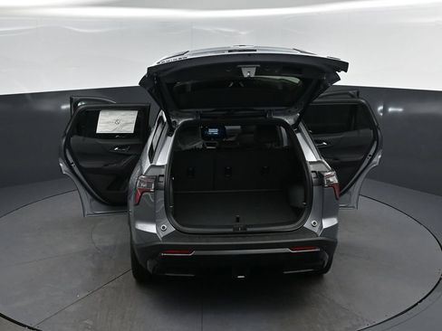 New 2026 Chevrolet Equinox RS w/ Convenience Package III FWD image 43
