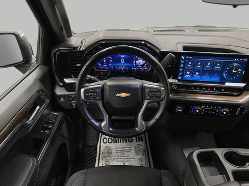Used 2024 Chevrolet Silverado 1500 LT AWD/4WD image 14