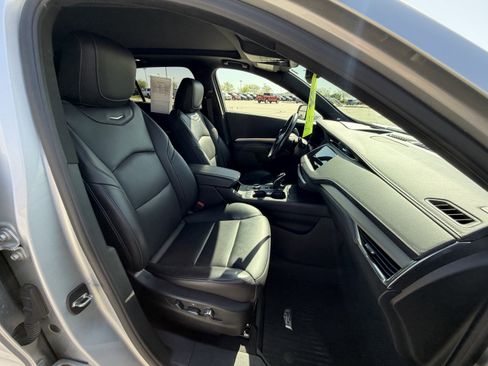 Used 2021 Cadillac XT4 Premium Luxury AWD/4WD image 21