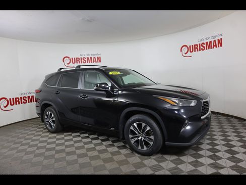Used 2023 Toyota Highlander XLE image 15
