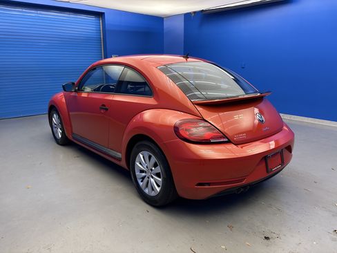 Used 2017 Volkswagen Beetle 1.8T S image 5