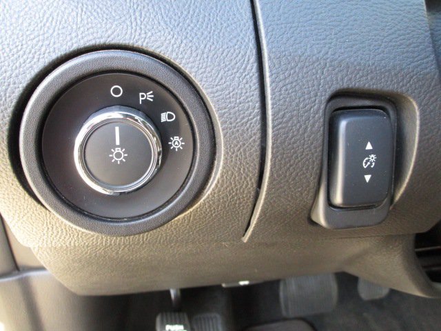Used 2018 Ford Taurus SEL w/ Equipment Group 201A FWD image 15