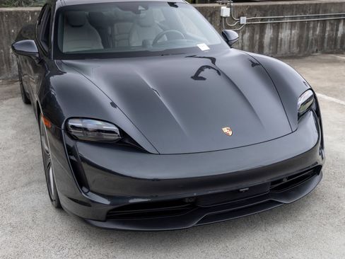 Certified 2023 Porsche Taycan 4S w/ Premium Package AWD/4WD image 15