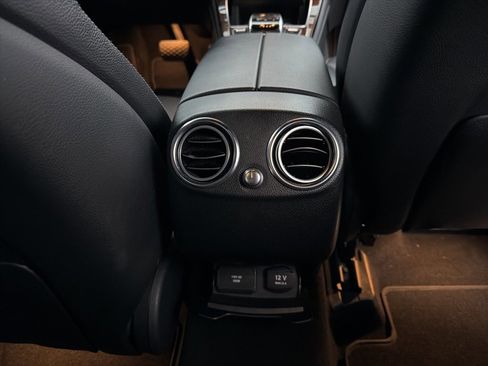 Used 2017 Mercedes-Benz GLC 300 4MATIC image 23