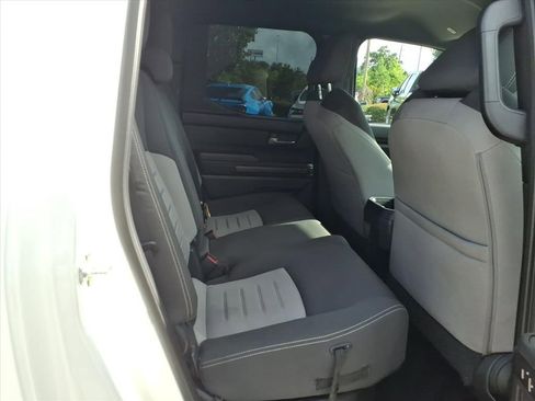 Used 2025 Toyota Tacoma TRD Sport AWD/4WD image 15