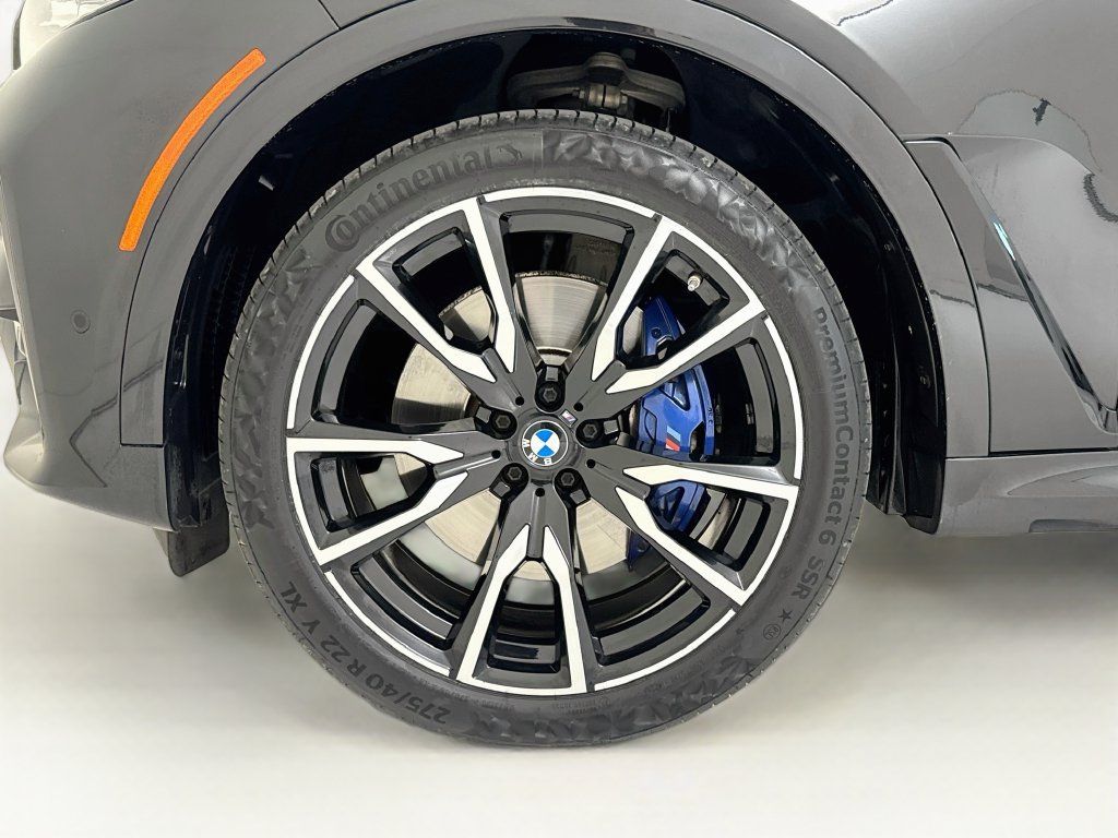 Used 2022 BMW X7 xDrive40i w/ M Sport Package AWD/4WD image 34