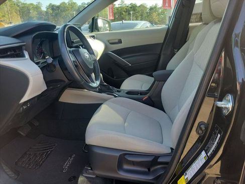 Certified 2023 Toyota Corolla Cross LE FWD image 21