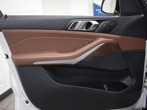 Used 2022 BMW X5 xDrive40i image 7