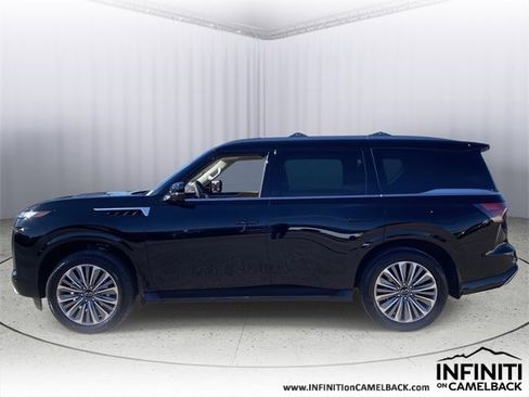 New 2026 INFINITI QX80 Luxe image 2