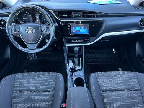 Used 2017 Toyota Corolla iM image 15