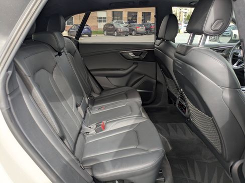 Used 2023 Audi Q8 Prestige w/ Prestige Package AWD/4WD image 27