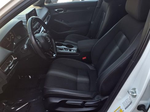 Used 2025 Honda Civic Sport image 19