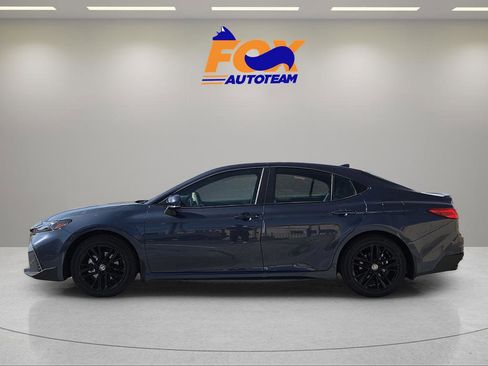 New 2026 Toyota Camry SE image 2