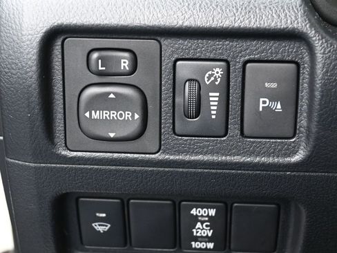 Used 2017 Toyota 4Runner Limited AWD/4WD image 15