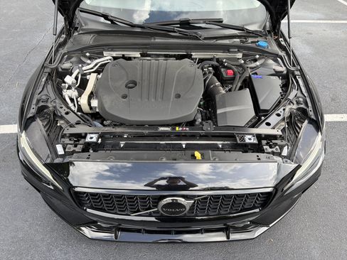 Used 2025 Volvo S60 B5 Plus FWD image 36