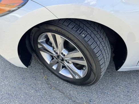 Used 2018 Hyundai Elantra SEL image 33