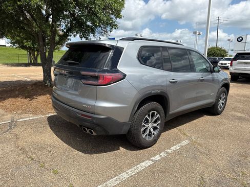 Used 2024 GMC Acadia AT4 w/ Luxury Package AWD/4WD image 5