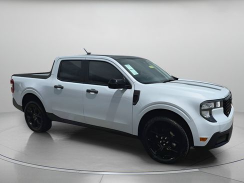 New 2025 Ford Maverick XLT w/ Black Appearance Package AWD/4WD image 39
