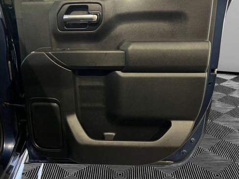 Used 2019 Chevrolet Silverado 1500 LT image 16