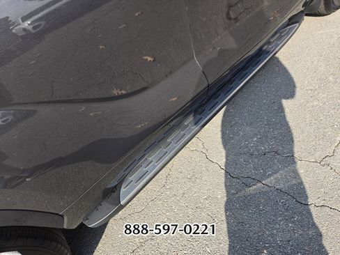 Used 2025 Toyota Highlander Platinum image 19