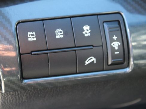 Used 2011 Kia Sorento SX image 26