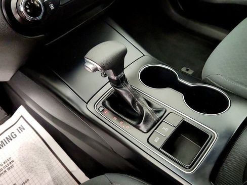 Used 2019 Kia Sorento AWD image 16