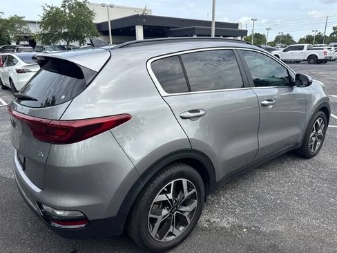 Used 2022 Kia Sportage EX w/ EX Technology Package FWD image 4