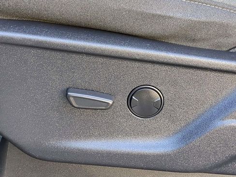 Used 2023 Ford F150 XLT image 17