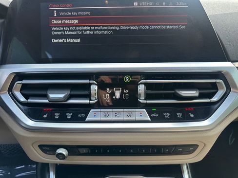 Used 2022 BMW 330i Sedan w/ Premium Package RWD image 39