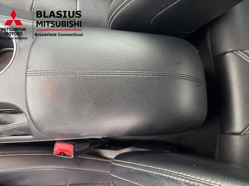 Used 2022 Ford Mustang GT Premium RWD image 30