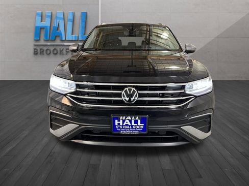 Certified 2024 Volkswagen Tiguan Wolfsburg Edition image 9