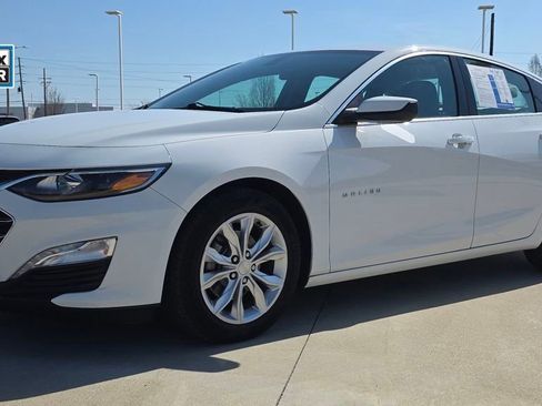 Used 2020 Chevrolet Malibu LT image 1