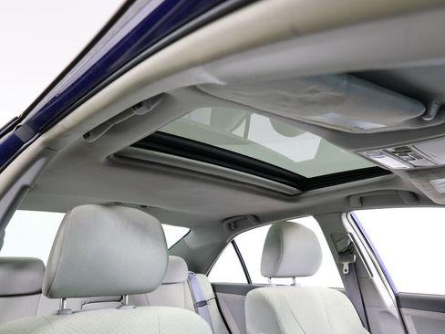 Used 2009 Toyota Camry LE image 38