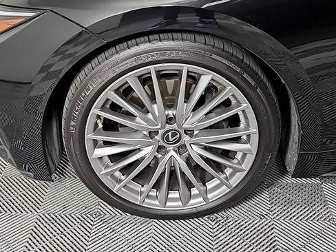 Used 2022 Lexus IS 300 w/ Premium Package image 9