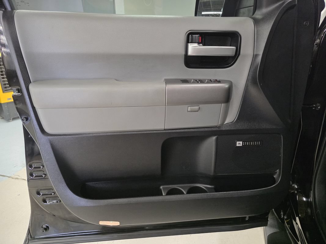 Used 2013 Toyota Sequoia Limited AWD/4WD image 18