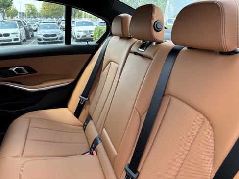 New 2026 BMW 330i Sedan w/ Convenience Package RWD image 34