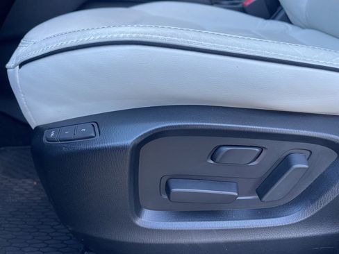 Used 2025 MAZDA CX-5 AWD 2.5 S w/ Preferred Package image 18