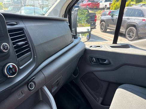 Used 2025 Ford Transit 250 Low Roof w/ Exterior Upgrade Package RWD image 18
