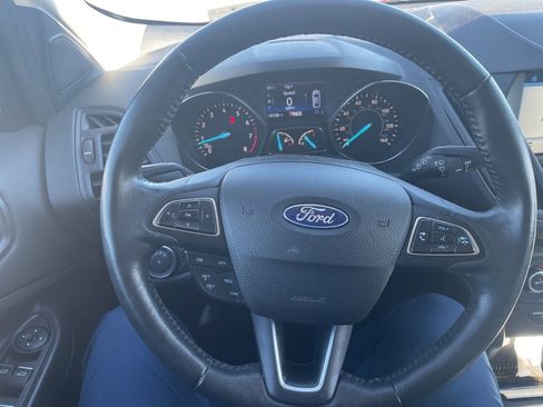 Used 2019 Ford Escape SEL image 15