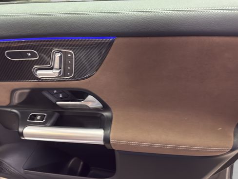 Certified 2025 Mercedes-Benz GLA 250 image 29