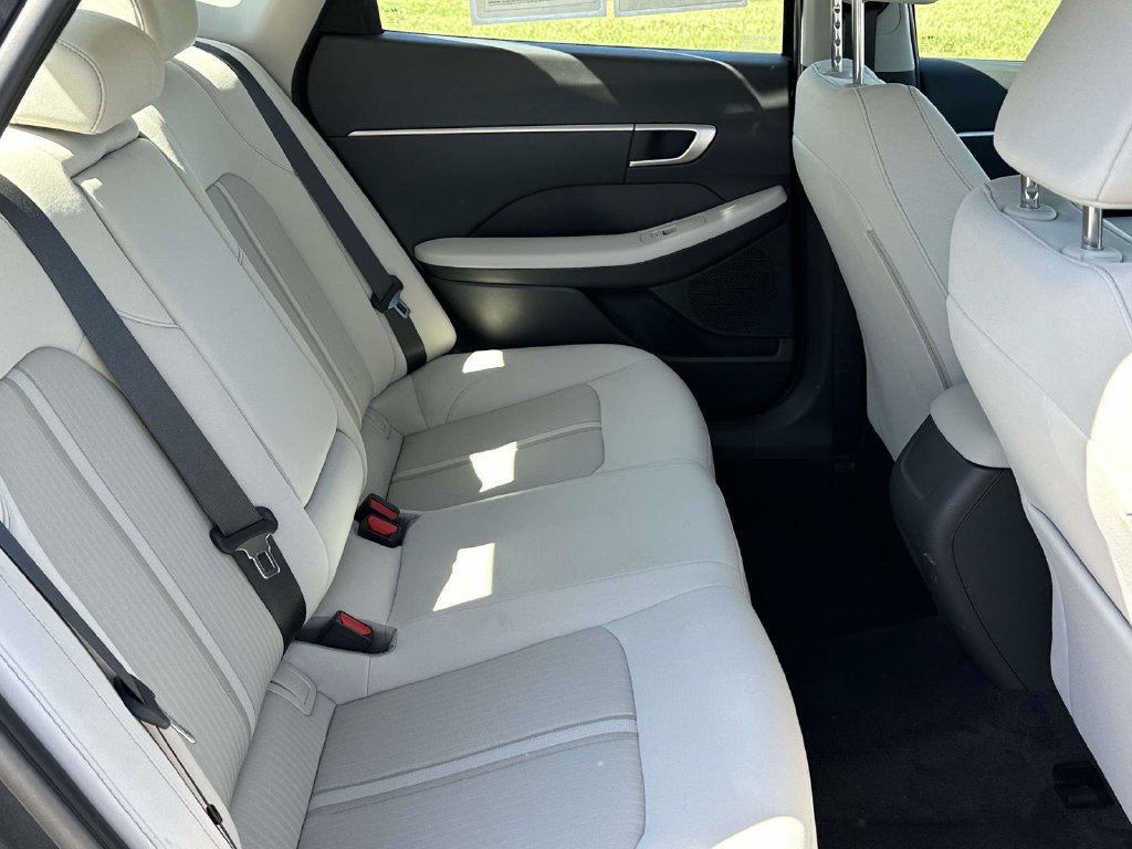 Certified 2024 Hyundai Sonata SEL w/ Convenience Package FWD image 10