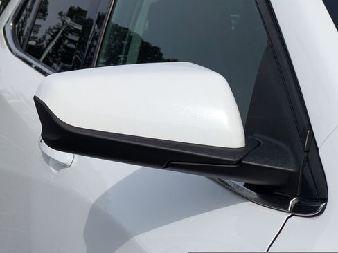 Used 2020 Chevrolet Equinox LT FWD image 15