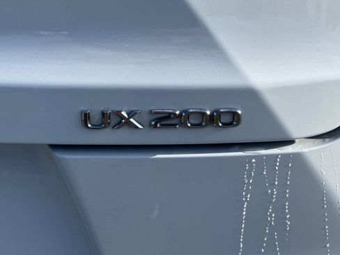 Used 2019 Lexus UX 200 F Sport image 32