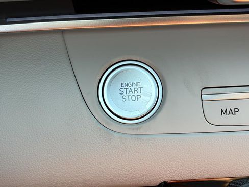 New 2026 Hyundai Elantra Limited FWD image 36