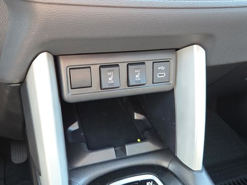 Used 2025 Toyota Corolla Cross AWD Hybrid w/ Convenience Package image 25