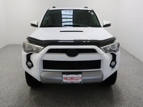 Used 2017 Toyota 4Runner TRD Off-Road Premium AWD/4WD image 3