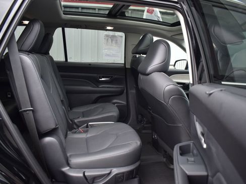 Certified 2026 Toyota Grand Highlander AWD image 23