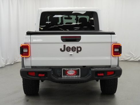 Certified 2022 Jeep Gladiator Rubicon w/ LED Lighting Group AWD/4WD image 11