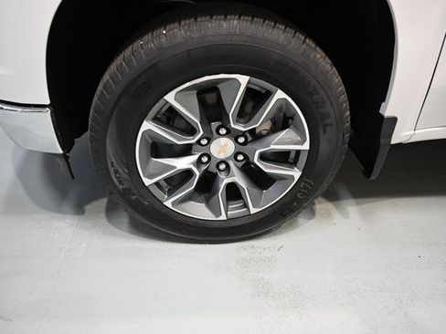 New 2026 Chevrolet Silverado 1500 LT image 25